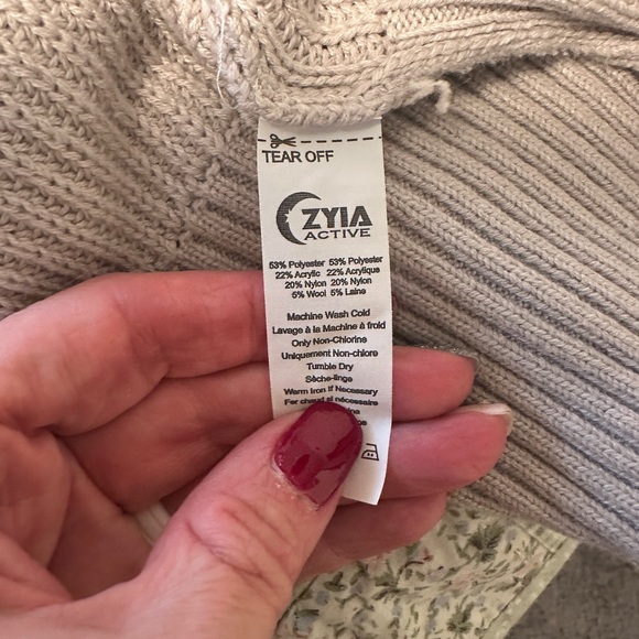 ZYIA Active Normandy Cardigan Mushroom- Medium - Picture 5 of 9